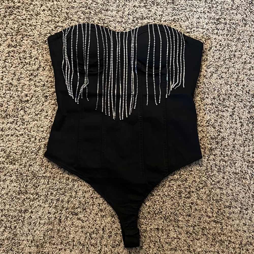 Strapless black bodysuit